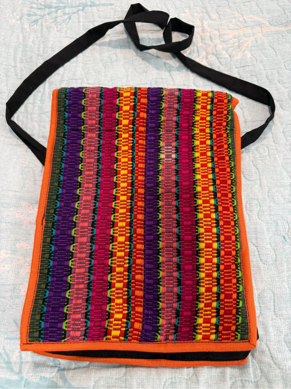 NWT Colorful Woven Crossbody Bag with Orange Trim - Picture 6 of 8